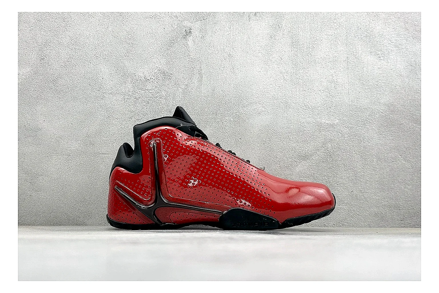 Nike Zoom Hyperflight Red spreadsheet record photo showing red glossy basketball upper, streamlined shell, black detail lines, and sculpted court sole thumbnail 6