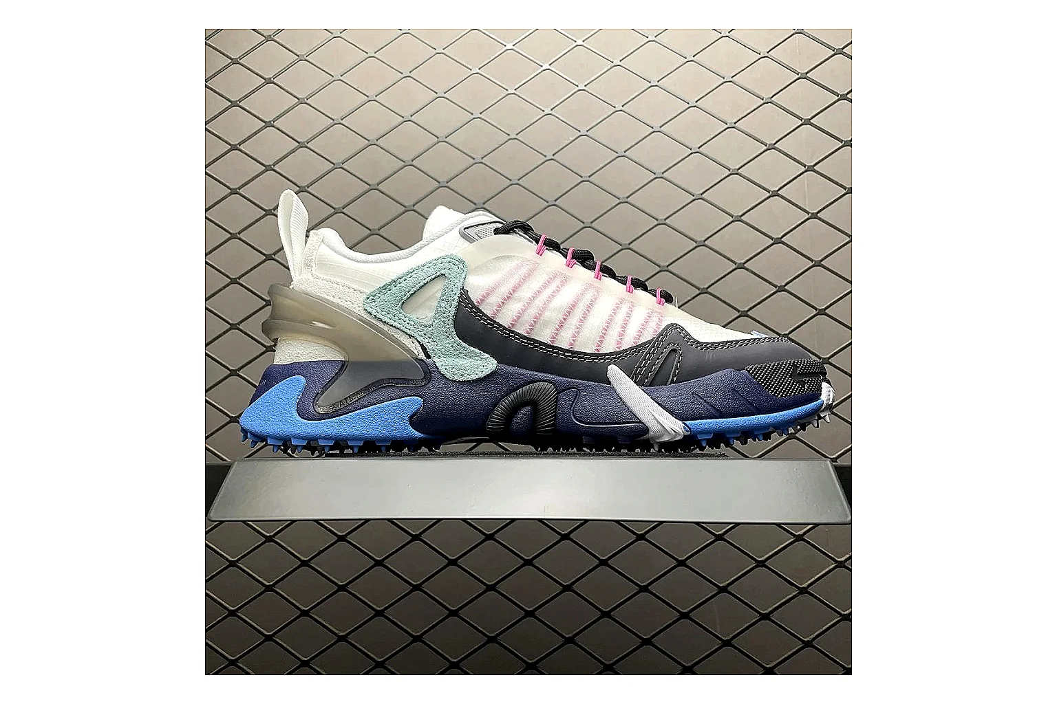 Off-White Out Of Office White Navy Sheetbase record image with white navy out-of-office low-top with mixed upper and low top shape thumbnail 2