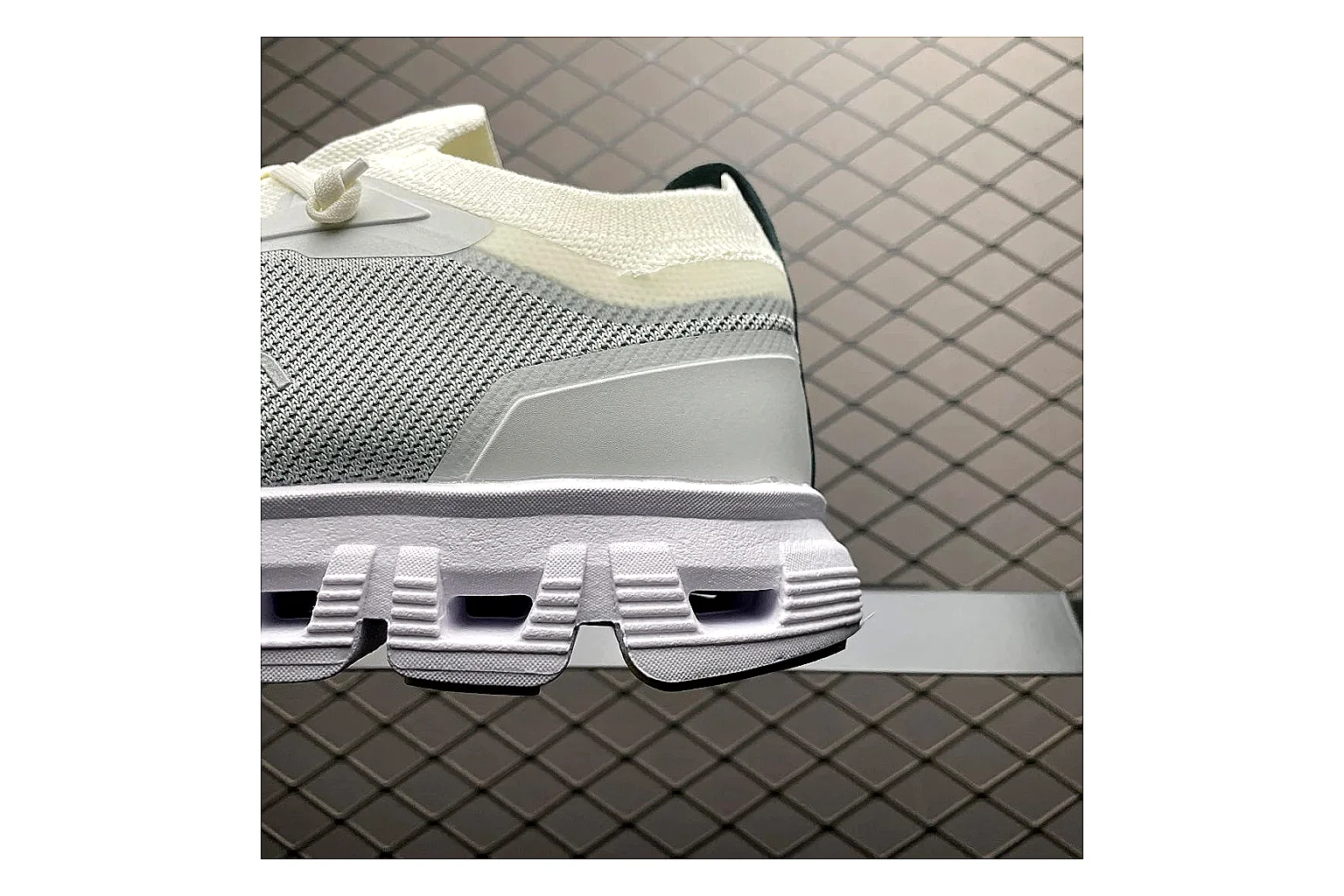On Cloud 6 White Grey Sneaker Sheetbase record image with white grey cloud 6 runner with mixed upper and trainer shape thumbnail 3
