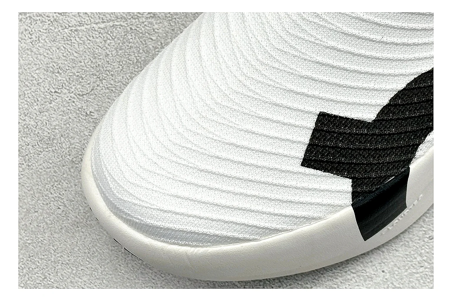 On Cloudboom White Black spreadsheet record photo showing white performance mesh, black contrast details, slim racing profile, and segmented CloudTec sole thumbnail 5