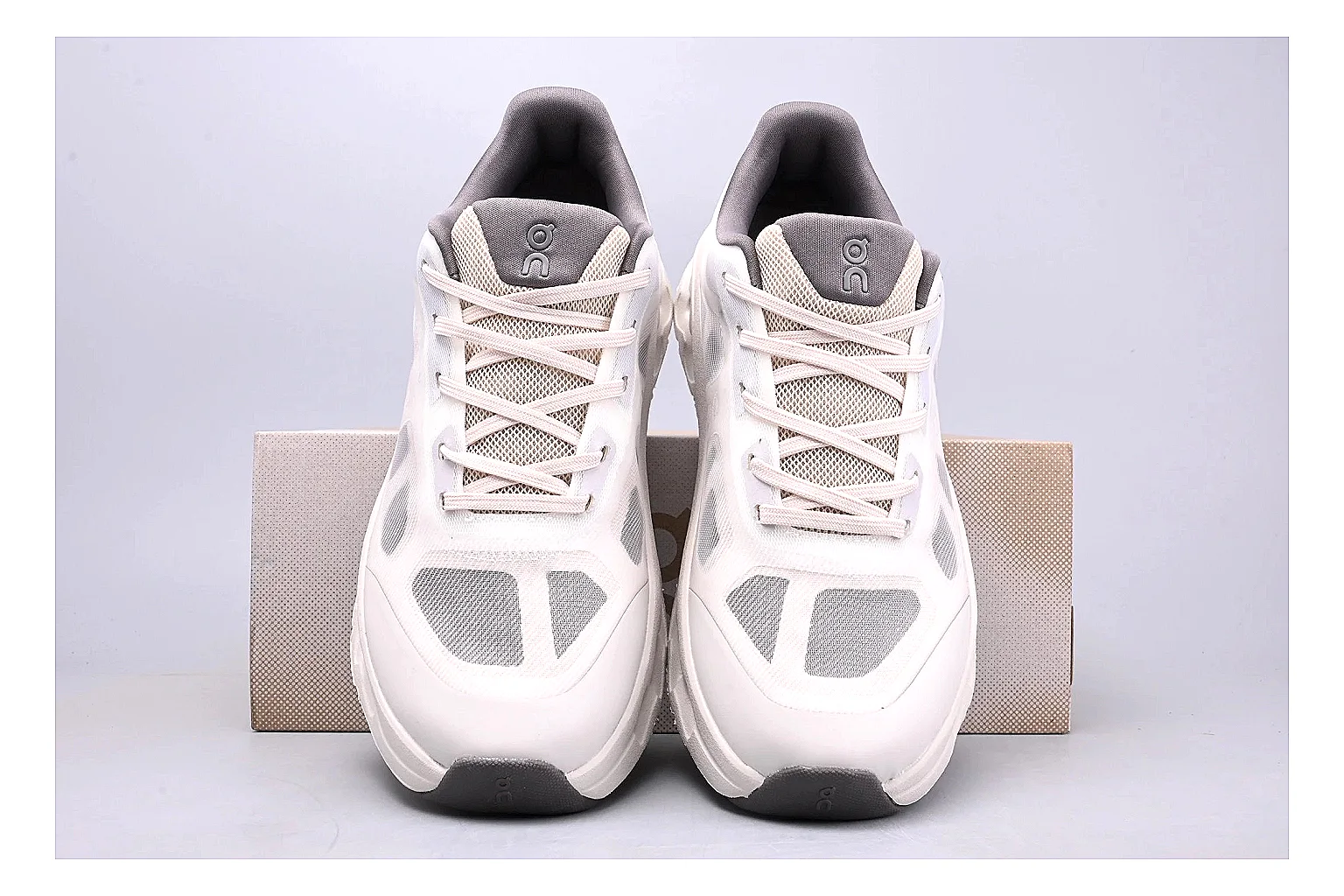 On Cloudtilt White Grey Sneaker Sheetbase record image with white grey cloudtilt lifestyle trainer with mixed upper and trainer shape