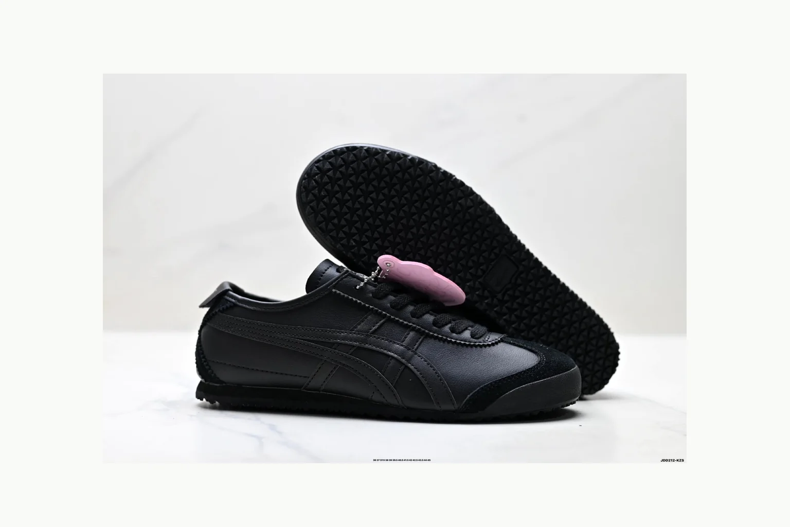 Onitsuka Tiger Black Leather Sneaker Sheetbase record image with black black leather retro low-top with leather upper and low top shape