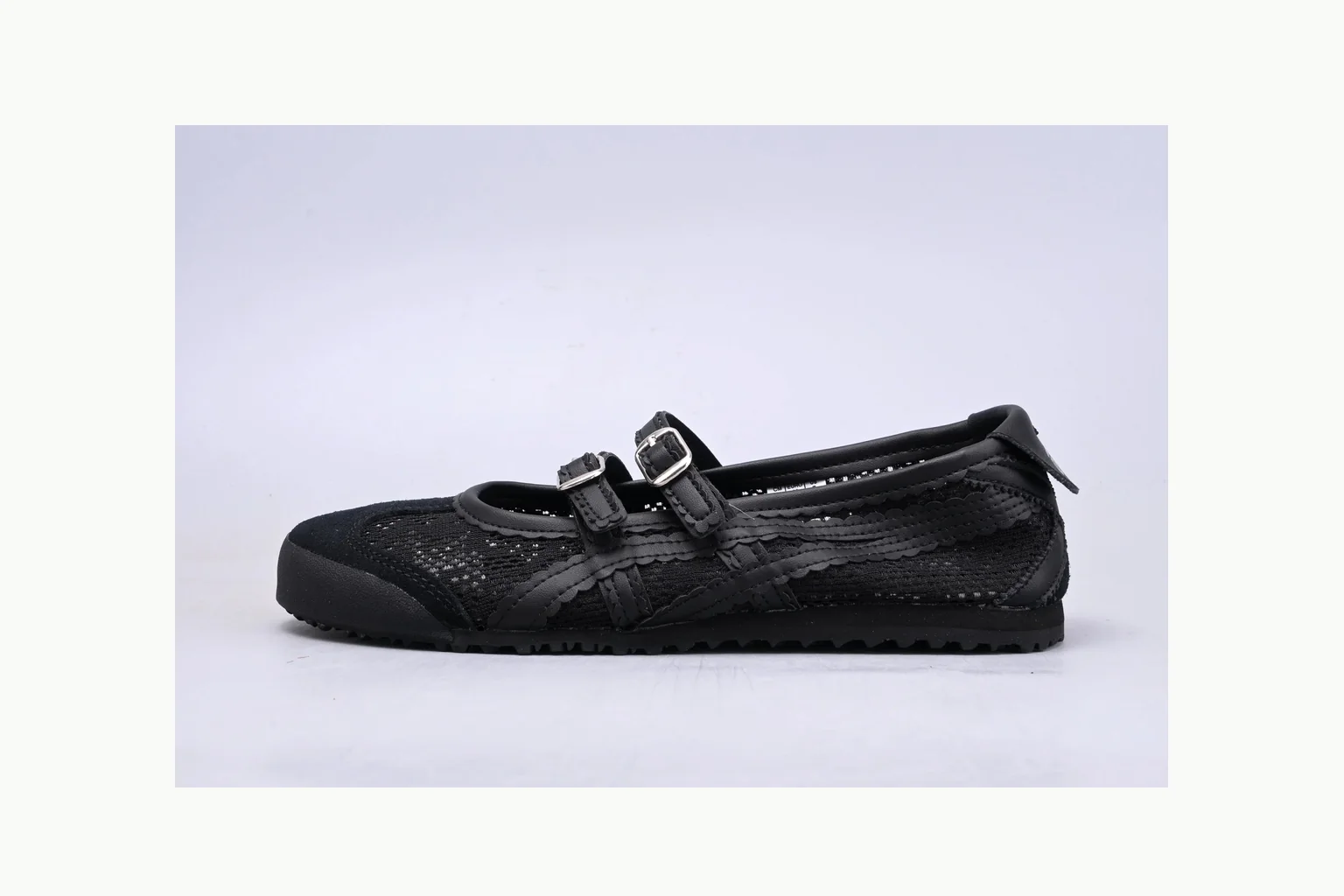 Onitsuka Tiger Black Leather Sneaker Sheetbase record image with black black leather retro low-top with leather upper and low top shape