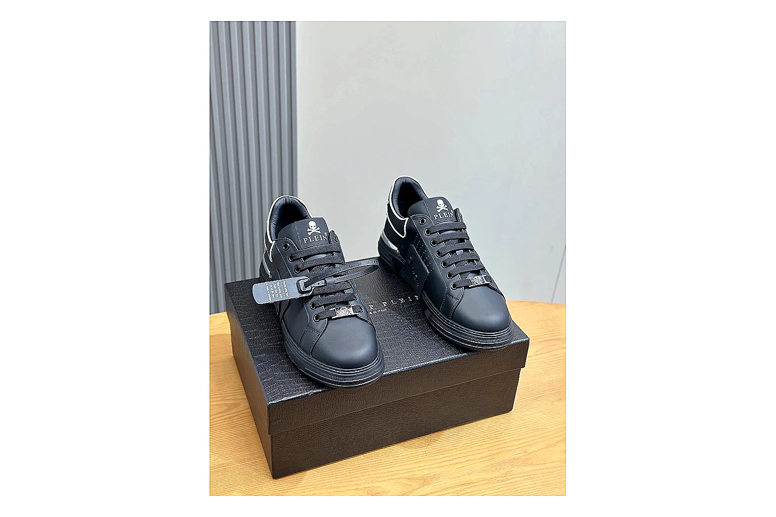 Other black leather sneaker Black 6102 spreadsheet record note six-photo gallery thumbnail 6