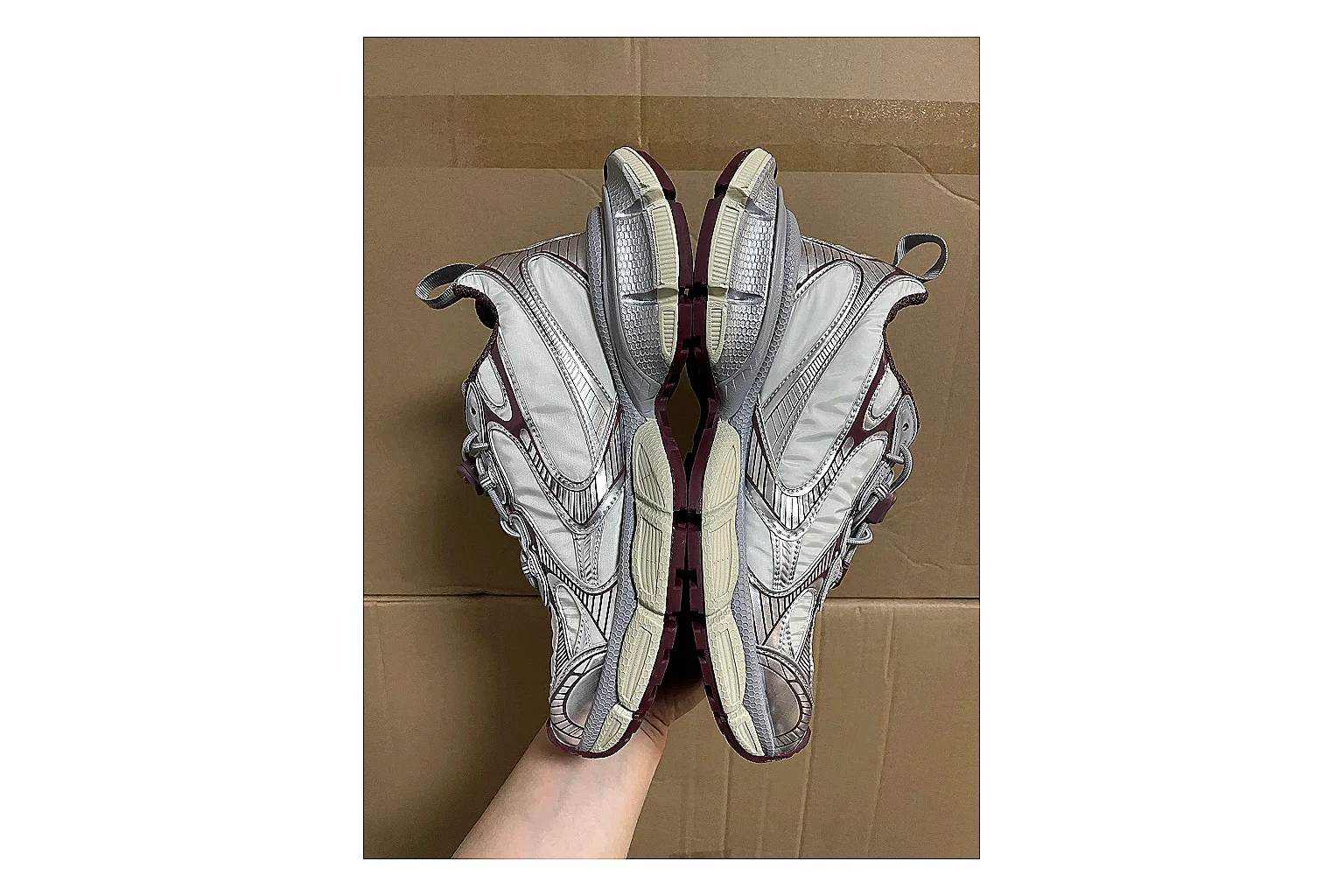 Casual Low-Top Sneaker 0691 spreadsheet record image with casual low-top sneaker with clean paneling, textured upper and six-view gallery for daily streetwear styling plus side-profile shape, upper panel lines, and outsole detail thumbnail 6