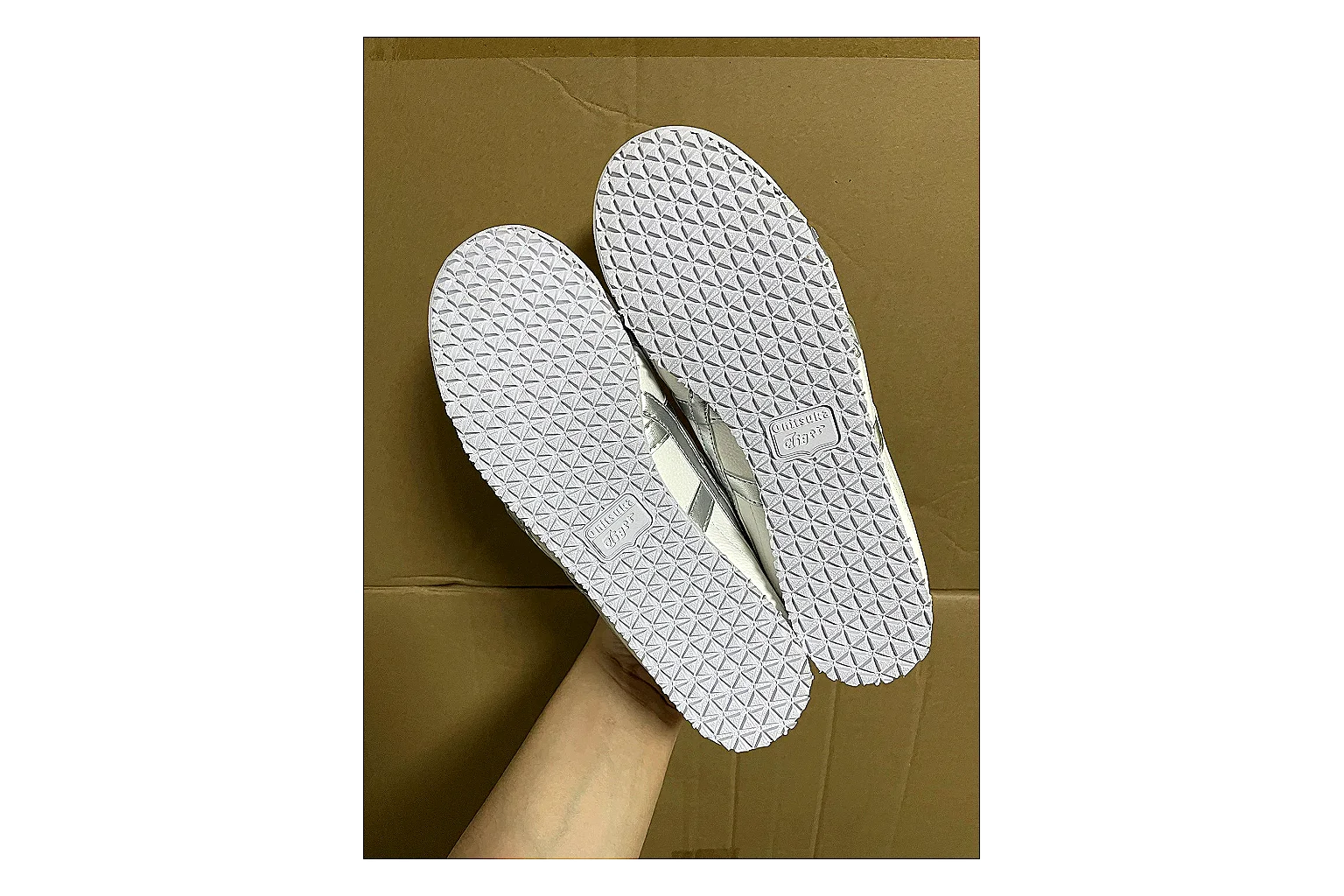 Casual Low-Top Sneaker 0748 spreadsheet record image with casual low-top sneaker with clean paneling, textured upper and six-view gallery for daily streetwear styling plus side-profile shape, upper panel lines, and outsole detail thumbnail 2