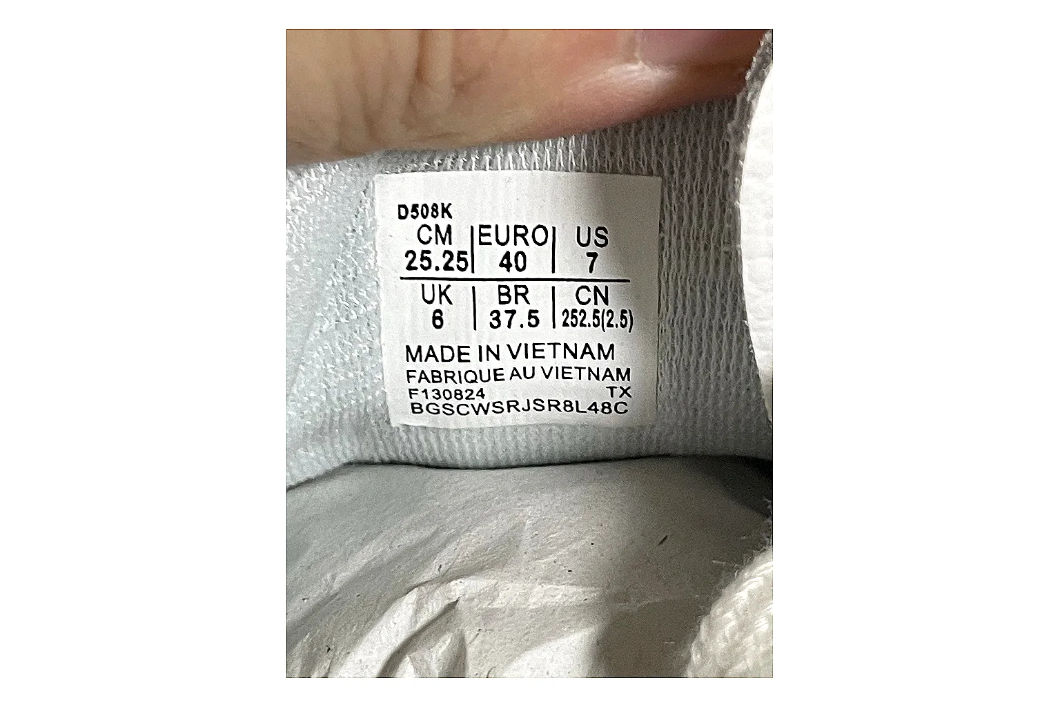 Casual Low-Top Sneaker 0748 spreadsheet record image with casual low-top sneaker with clean paneling, textured upper and six-view gallery for daily streetwear styling plus side-profile shape, upper panel lines, and outsole detail thumbnail 4