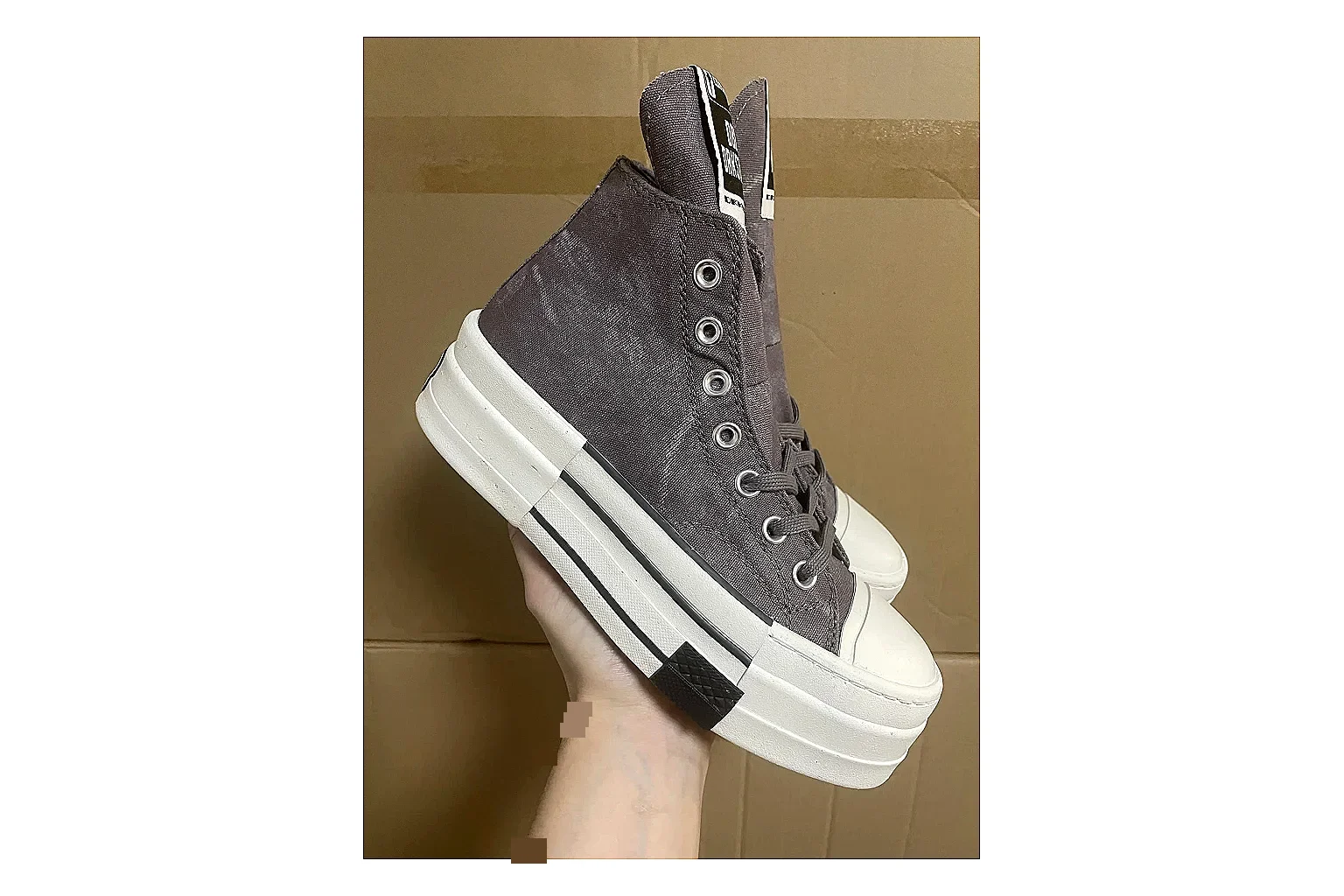 Casual Low-Top Sneaker 0775 spreadsheet record image with casual low-top sneaker with clean paneling, textured upper and six-view gallery for daily streetwear styling plus side-profile shape, upper panel lines, and outsole detail