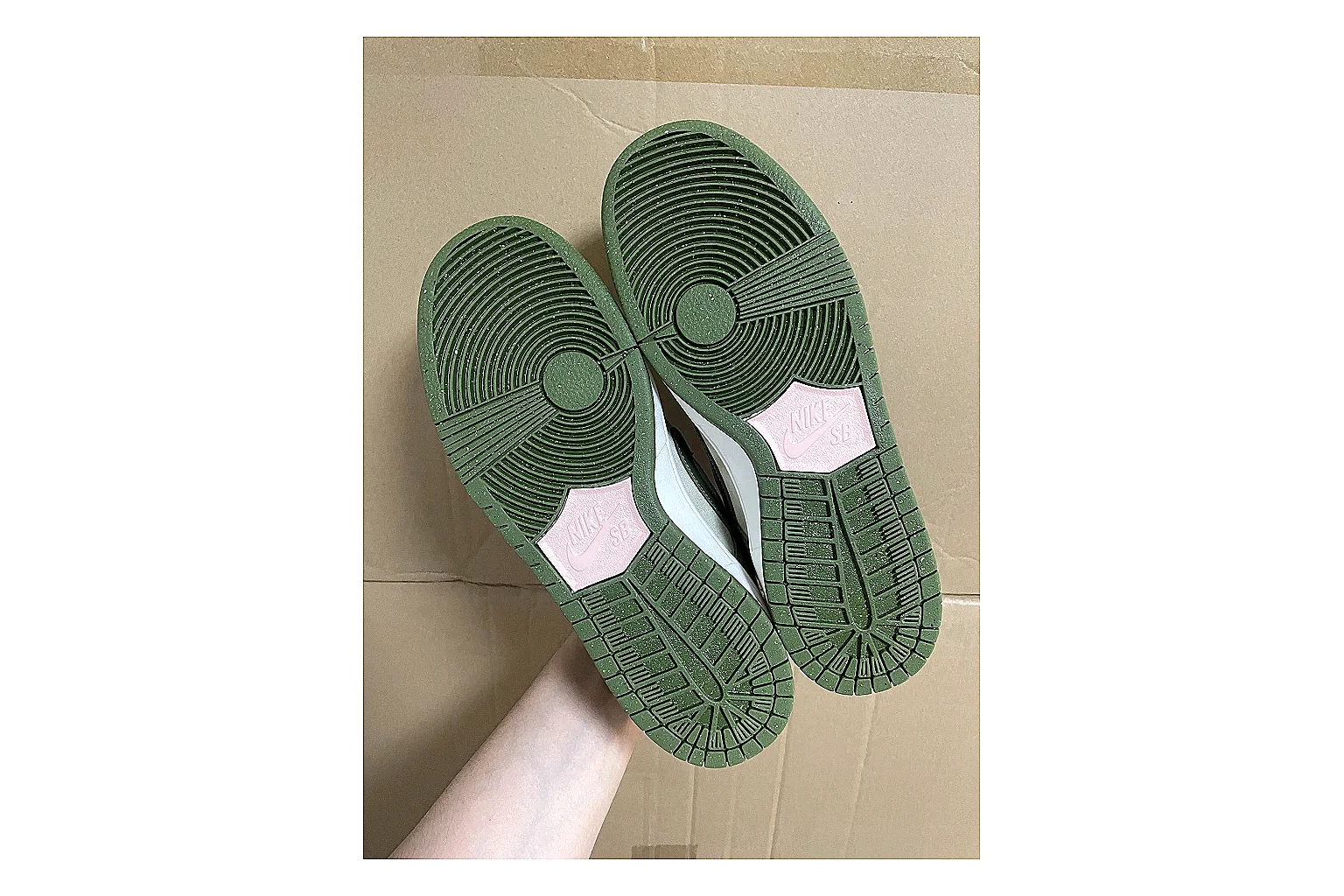 Casual Low-Top Sneaker 4988 spreadsheet record image with casual low-top sneaker with clean paneling, textured upper and six-view gallery for daily streetwear styling plus side-profile shape, upper panel lines, and outsole detail thumbnail 5