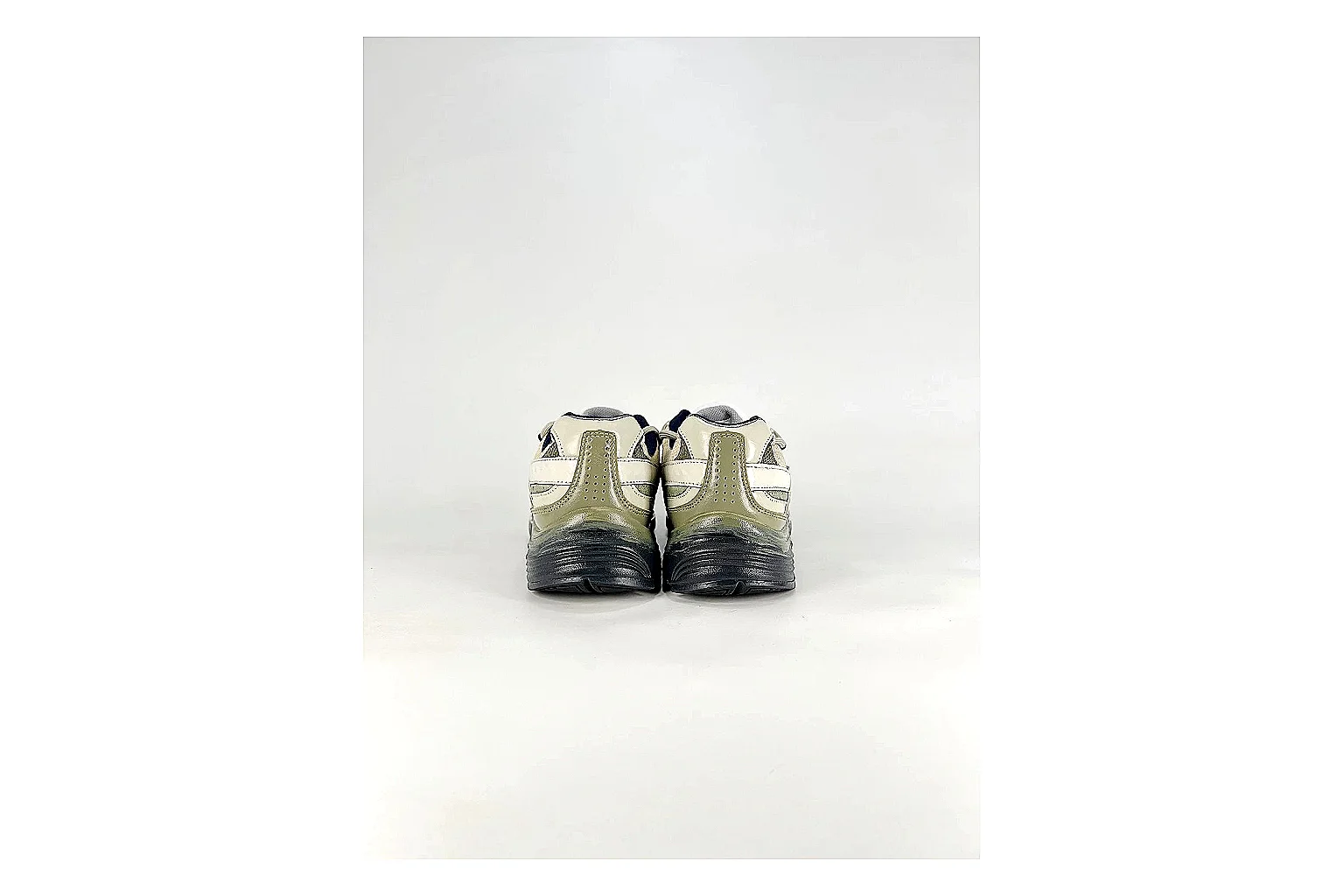 Other Casual Low-Top Sneaker 5134 spreadsheet record photo showing textured low-top upper, clean paneling, daily casual silhouette, and straightforward sole shape thumbnail 3