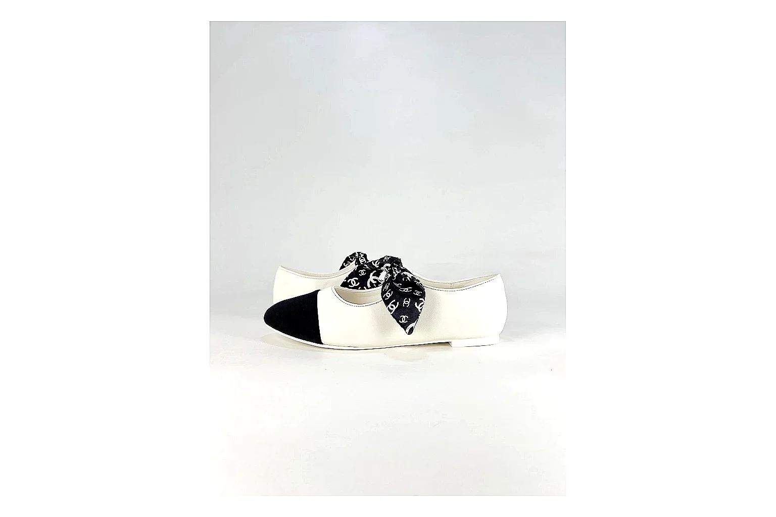 Other Casual Low-Top Sneaker 5165 spreadsheet record photo showing clean panel layout, textured low-top upper, simple streetwear profile, and everyday outsole