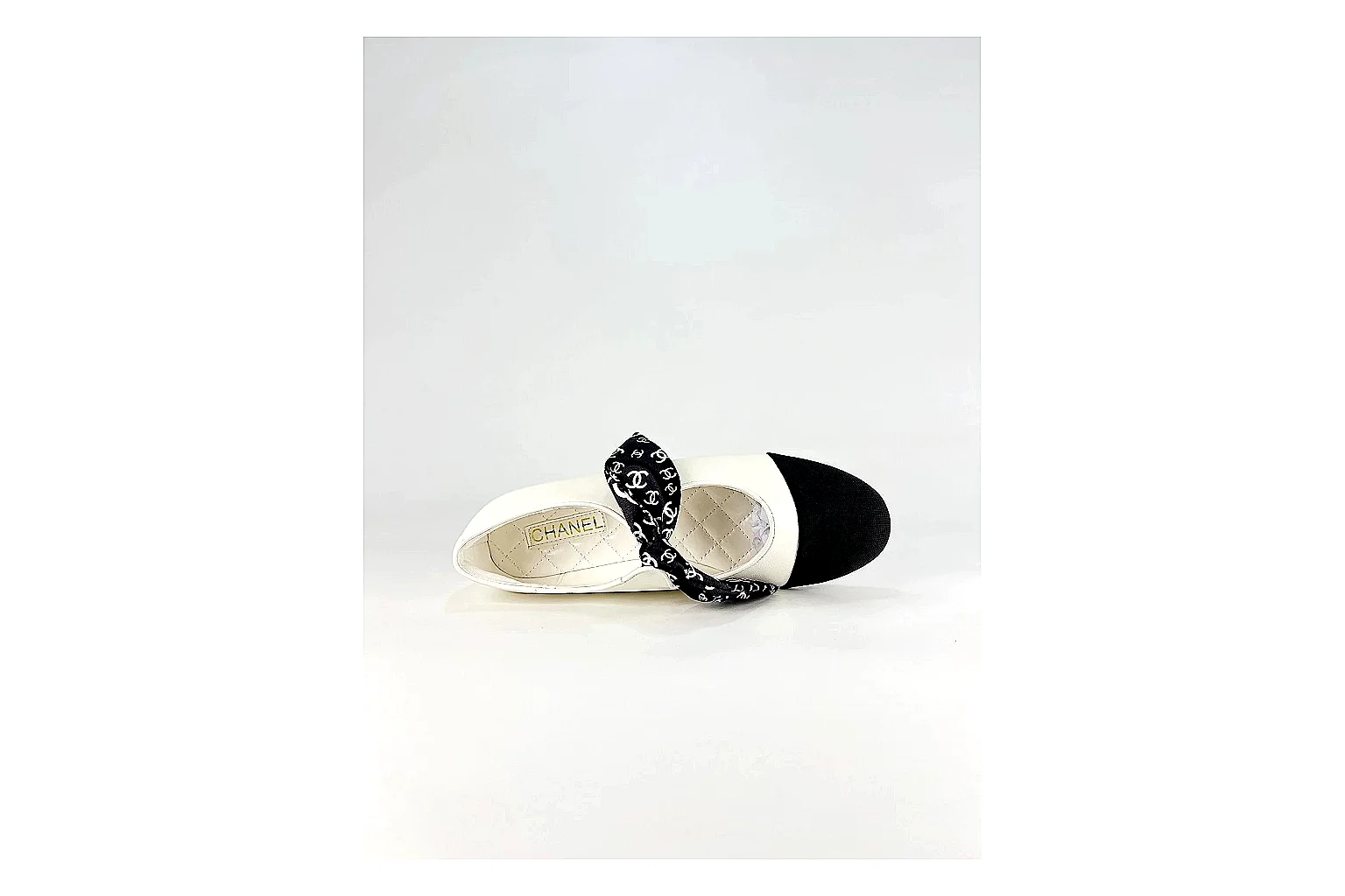 Other Casual Low-Top Sneaker 5165 spreadsheet record photo showing clean panel layout, textured low-top upper, simple streetwear profile, and everyday outsole thumbnail 2