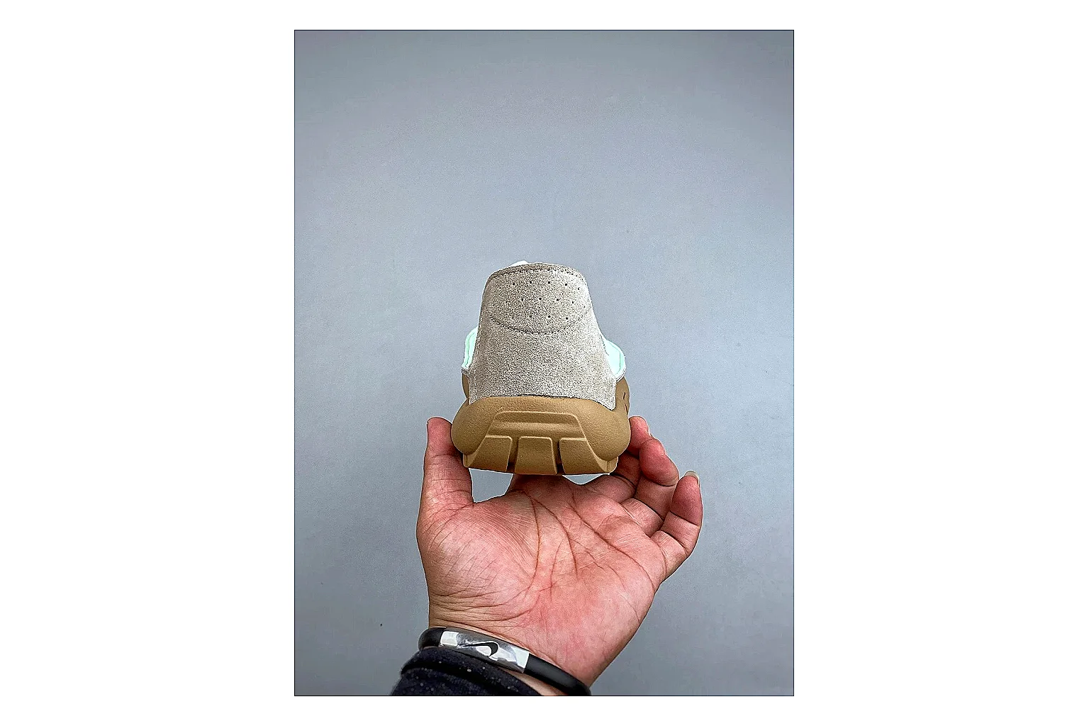 Casual Low-Top Sneaker 5174 spreadsheet record image with casual low-top sneaker with clean paneling, textured upper and six-view gallery for daily streetwear styling plus side-profile shape, upper panel lines, and outsole detail thumbnail 2