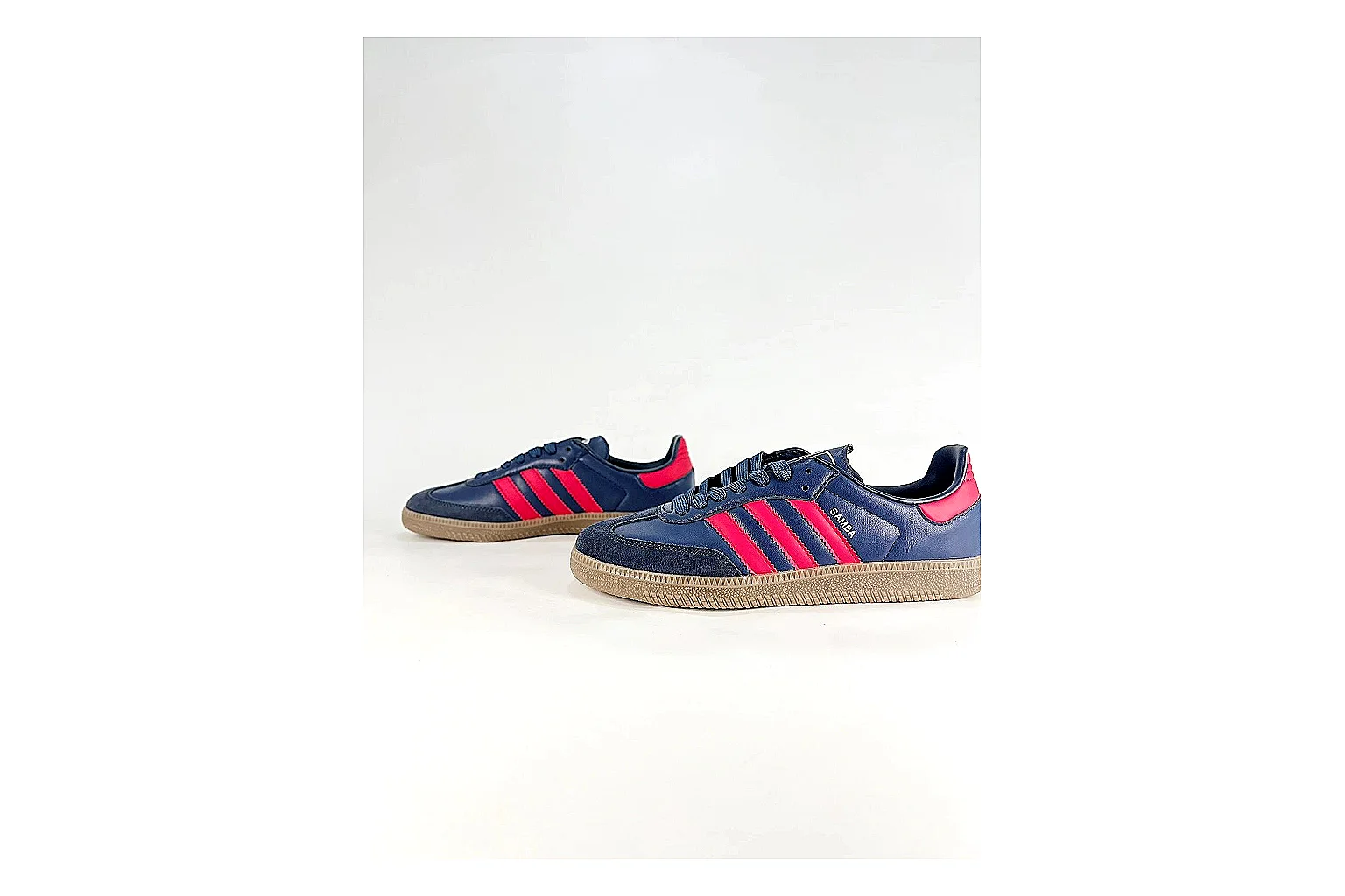 Casual Low-Top Sneaker 5180 Sheetbase record image with red casual low-top with mixed-material upper and low-profile shape thumbnail 5