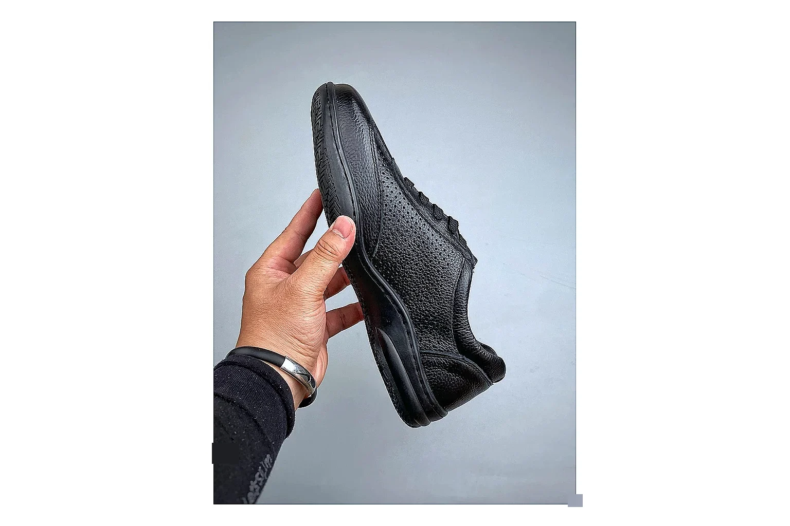 Casual Low-Top Sneaker 5191 Sheetbase record image with red casual low-top with mixed-material upper and low-profile shape