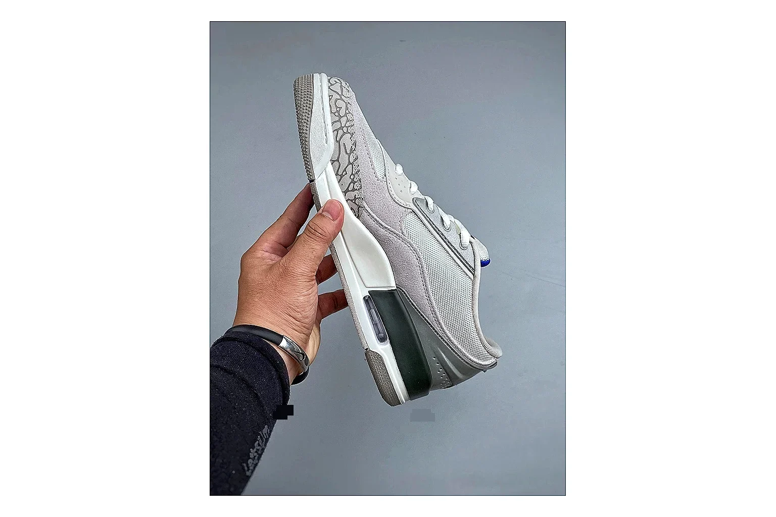 Casual Low-Top Sneaker 5215 Sheetbase record image with red casual low-top with mixed-material upper and low-profile shape