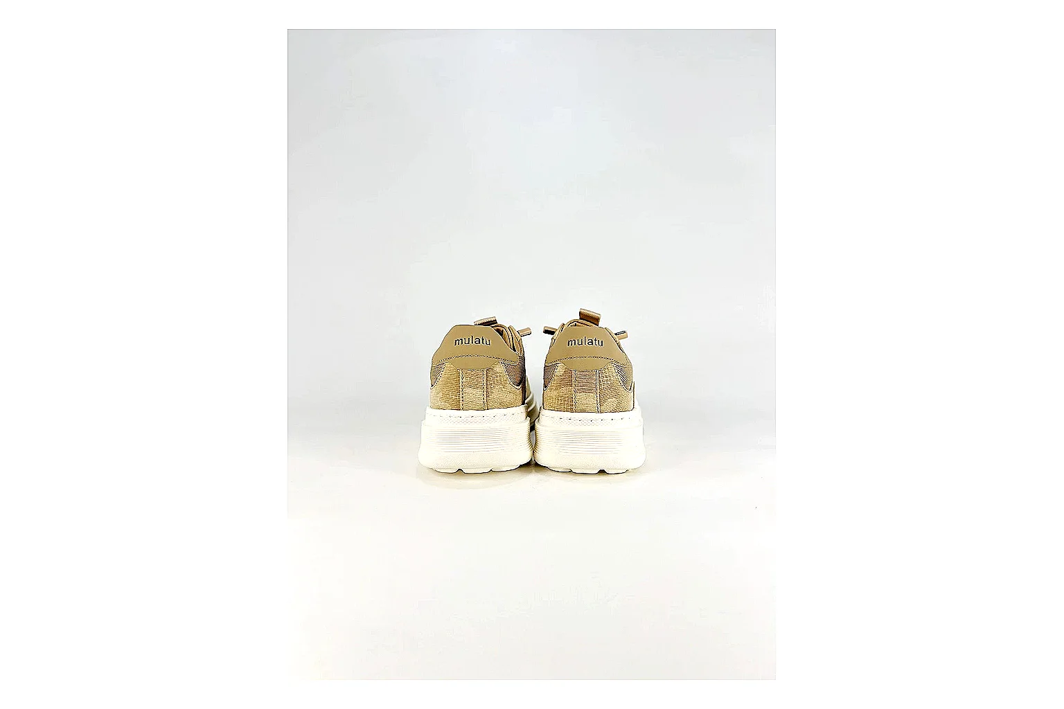 Casual Low-Top Sneaker 5218 Sheetbase record image with red casual low-top with mixed-material upper and low-profile shape thumbnail 3