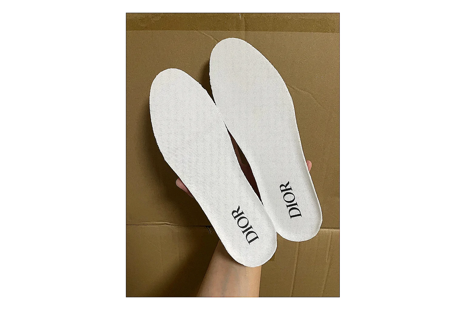 Casual Low-Top Sneaker 5690 Sheetbase record image with red casual low-top with mixed-material upper and low-profile shape thumbnail 4