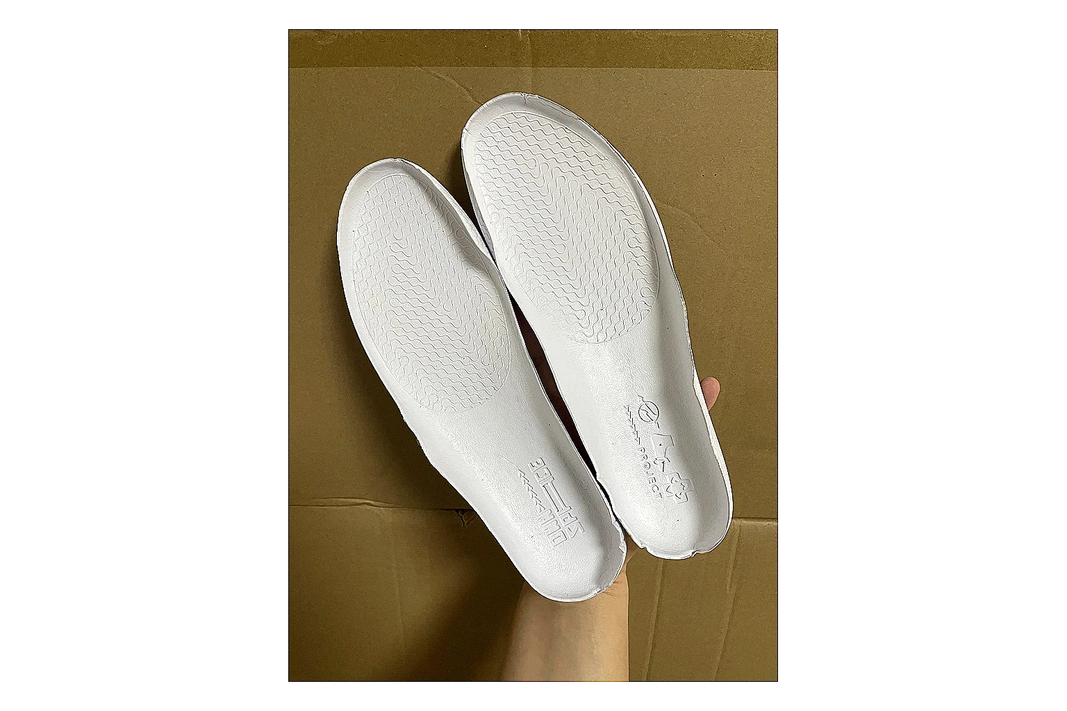 Casual Low-Top Sneaker 5718 Sheetbase record image with red casual low-top with mixed-material upper and low-profile shape thumbnail 4