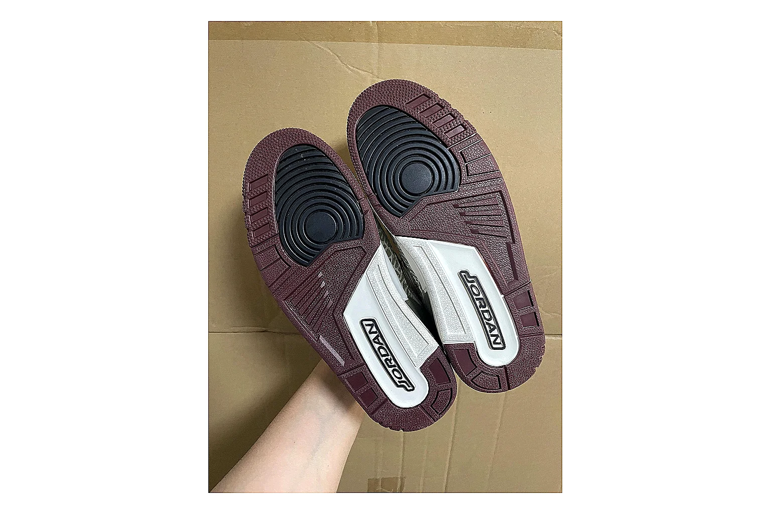 Casual Low-Top Sneaker 5864 spreadsheet record image with casual low-top sneaker with clean paneling, textured upper and six-view gallery for daily streetwear styling plus side-profile shape, upper panel lines, and outsole detail thumbnail 2