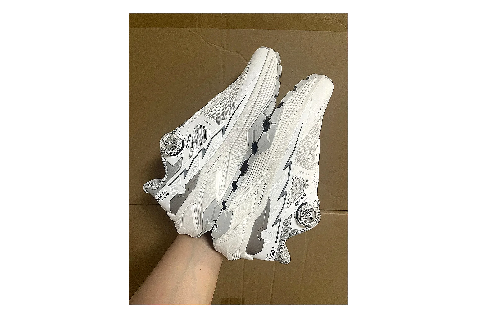 Casual Low-Top Sneaker 6472 spreadsheet record image SKU 1095506472 thumbnail 2