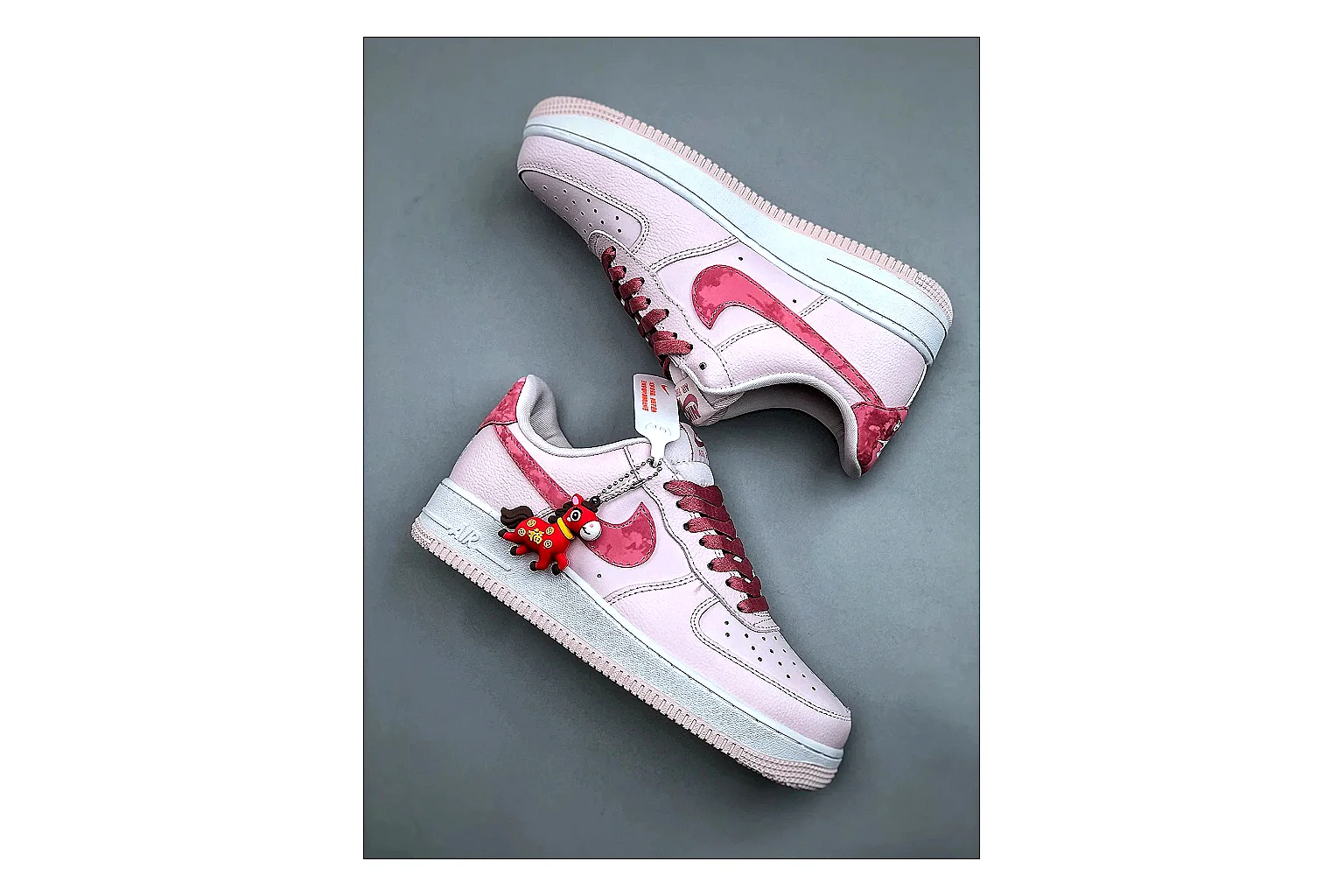 Casual Low-Top Sneaker 6726 Sheetbase record image with red casual low-top with mixed-material upper and low-profile shape thumbnail 4