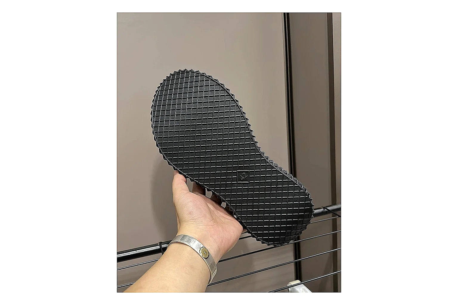Casual Low-Top Sneaker 6928 spreadsheet record image SKU 1095506928 thumbnail 4