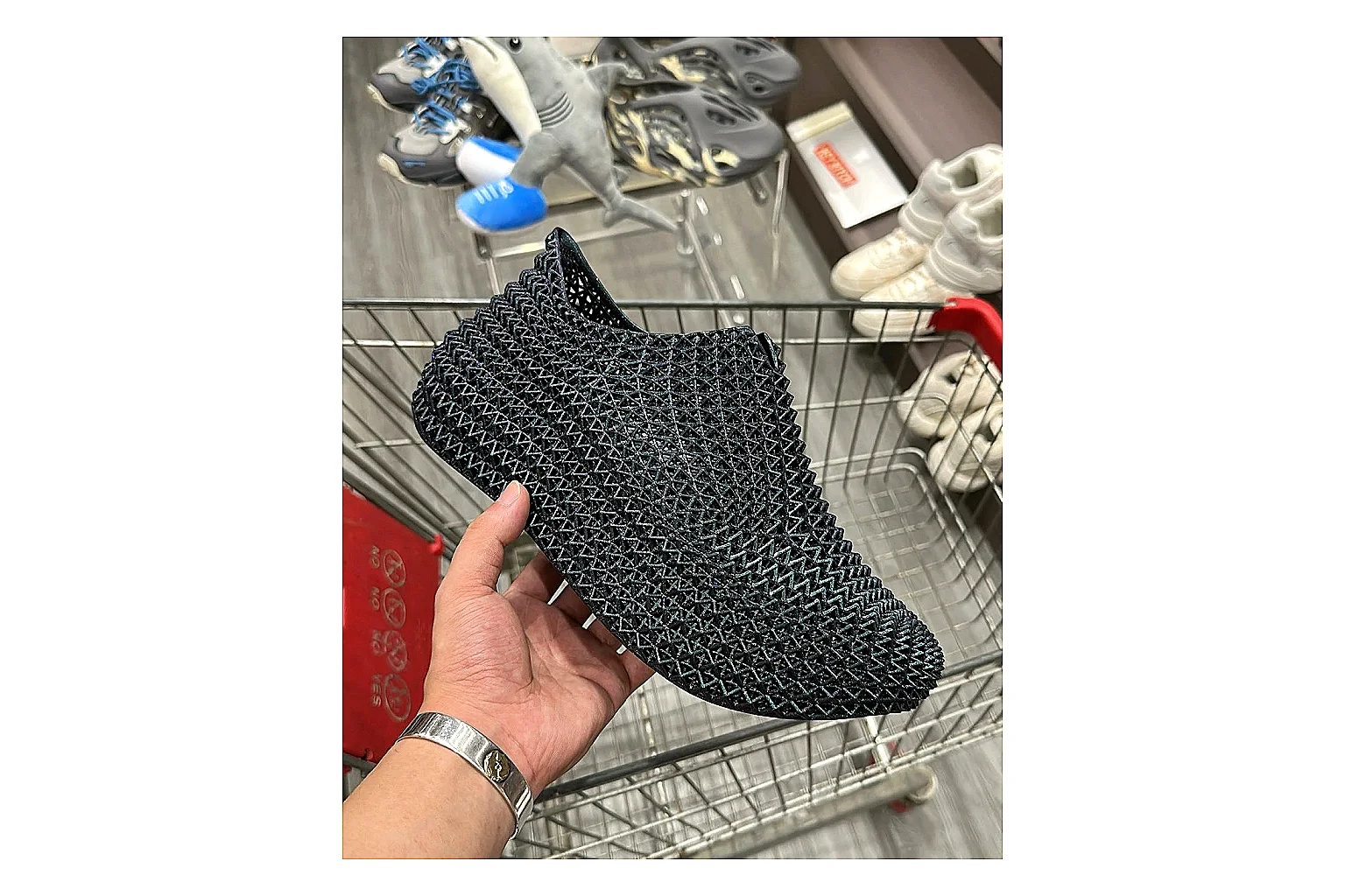 Casual Low-Top Sneaker 6928 spreadsheet record image SKU 1095506928 thumbnail 6
