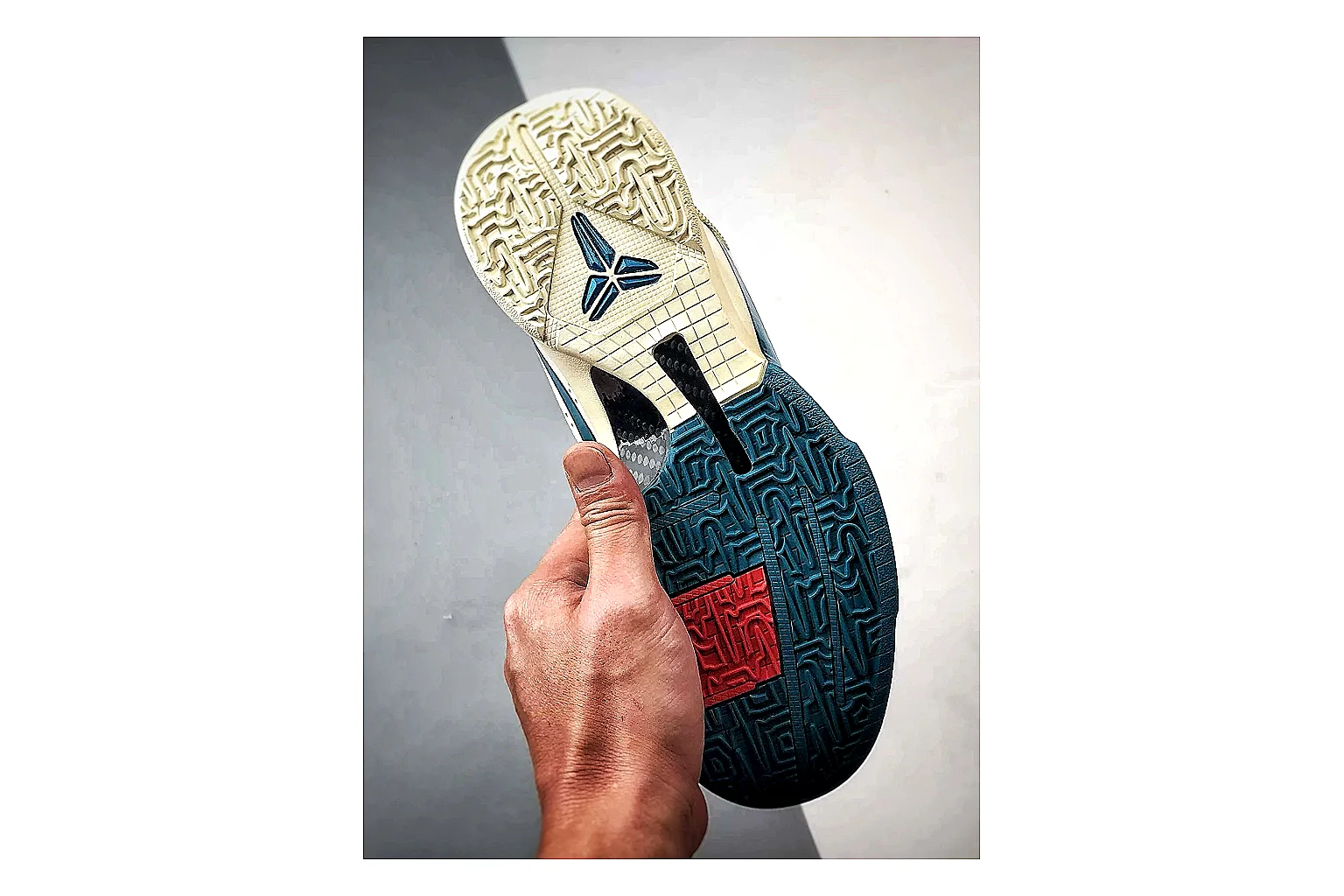 Casual Low-Top Sneaker 6952 spreadsheet record image SKU 1182166952 thumbnail 2