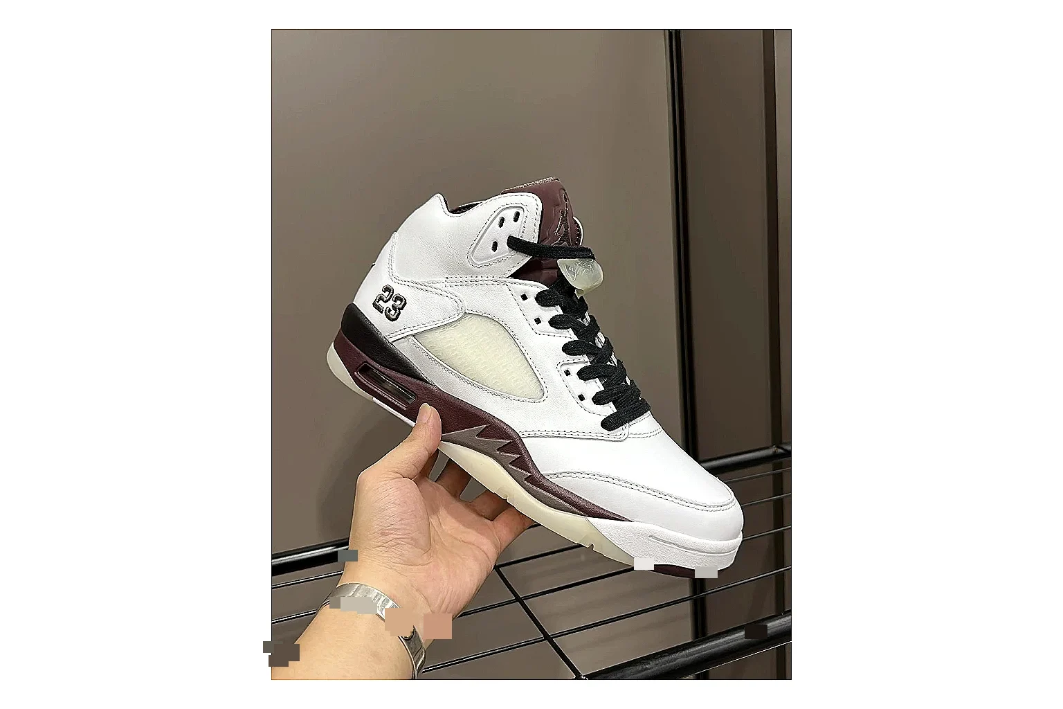 Casual Low-Top Sneaker 7150 spreadsheet record image SKU 1095507150