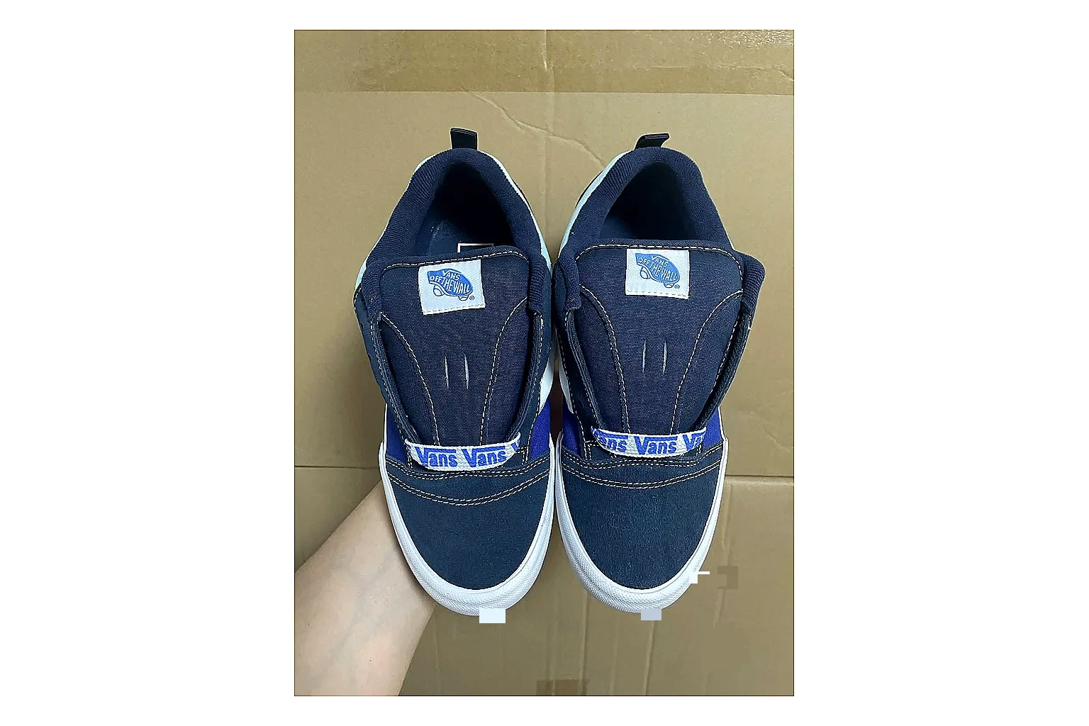 Casual Low-Top Sneaker 7604 spreadsheet record image SKU 1095507604