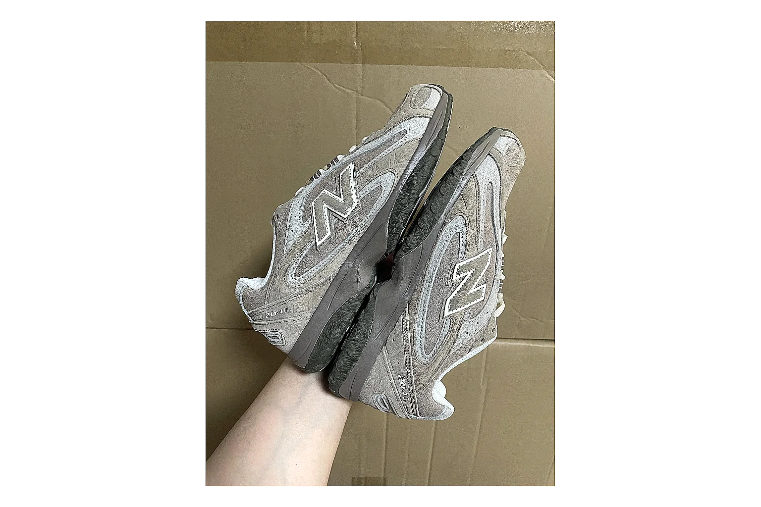 Casual Low-Top Sneaker 7650 Sheetbase record image with red casual low-top with mixed-material upper and low-profile shape thumbnail 2