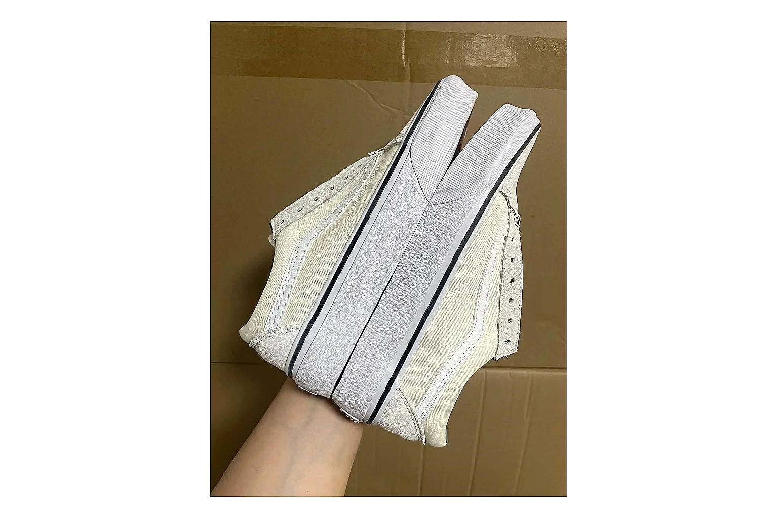 Casual Low-Top Sneaker 7783 spreadsheet record image SKU 1095507783 thumbnail 3