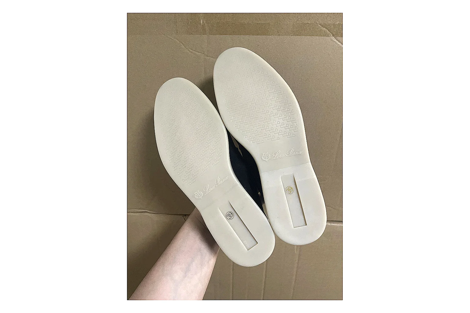 Casual Low-Top Sneaker 9293 Sheetbase record image with red casual low-top with mixed-material upper and low-profile shape thumbnail 4