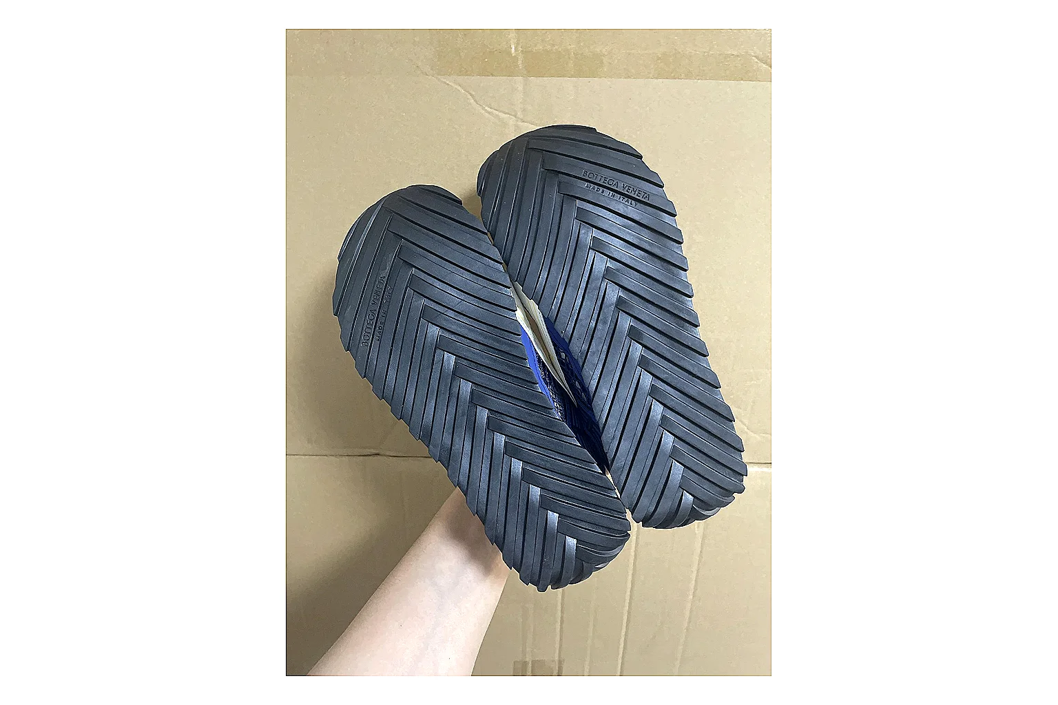 Casual Low-Top Sneaker 9325 Sheetbase record image with red casual low-top with mixed-material upper and low-profile shape thumbnail 2
