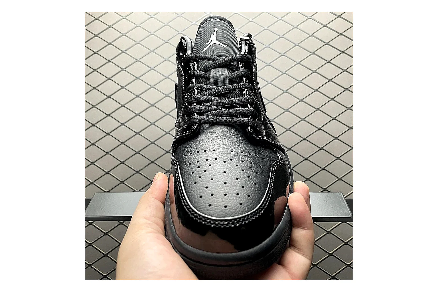 Casual Low-Top Sneaker 9723 spreadsheet record image with casual low-top sneaker with clean paneling, textured upper and six-view gallery for daily streetwear styling plus side-profile shape, upper panel lines, and outsole detail thumbnail 4