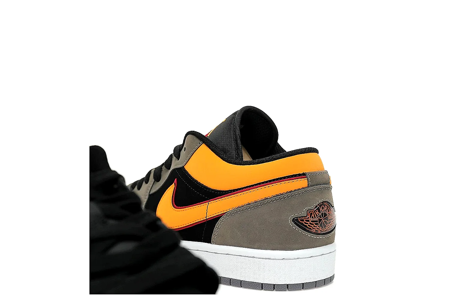 Other Neutral Casual Sneaker 9739 spreadsheet image record thumbnail 4