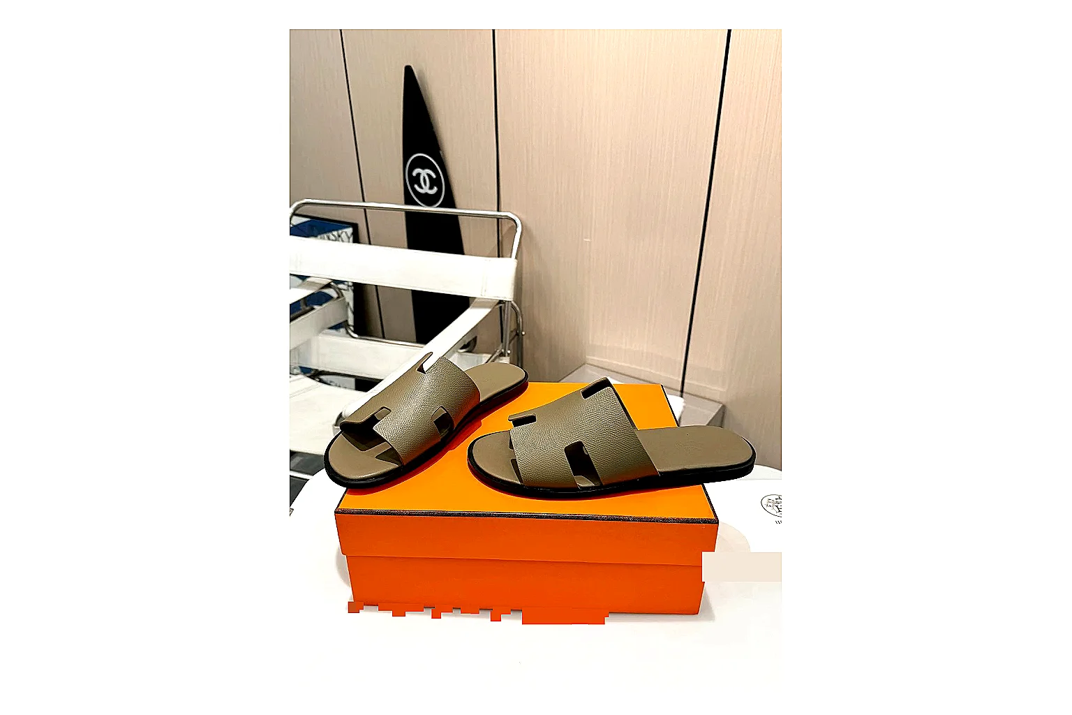 kakosheetbase.com Orange Red Six Angle Footwear Low Top spreadsheet record six-photo gallery thumbnail 2