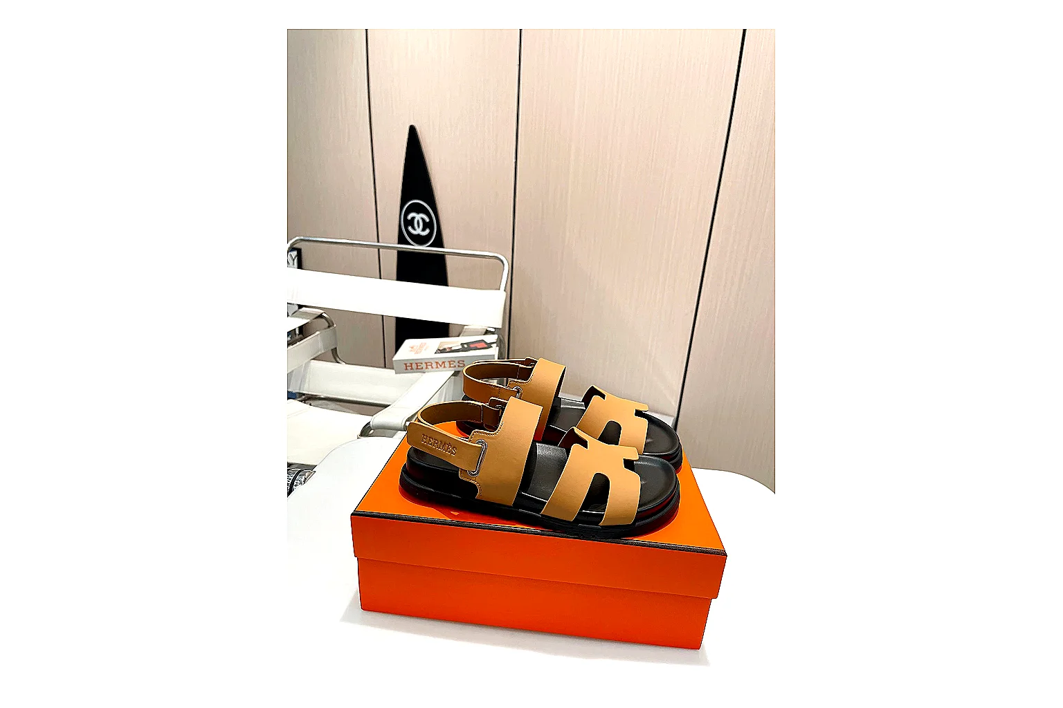 kakosheetbase.com Orange Red Six Angle Footwear Low Top spreadsheet record six-photo gallery thumbnail 4
