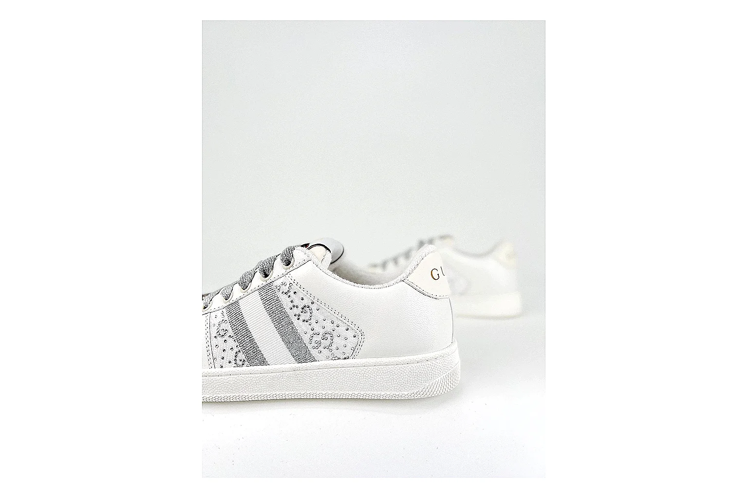 kakosheetbase.com Red Six Angle Footwear Low Top spreadsheet record six-photo gallery thumbnail 5
