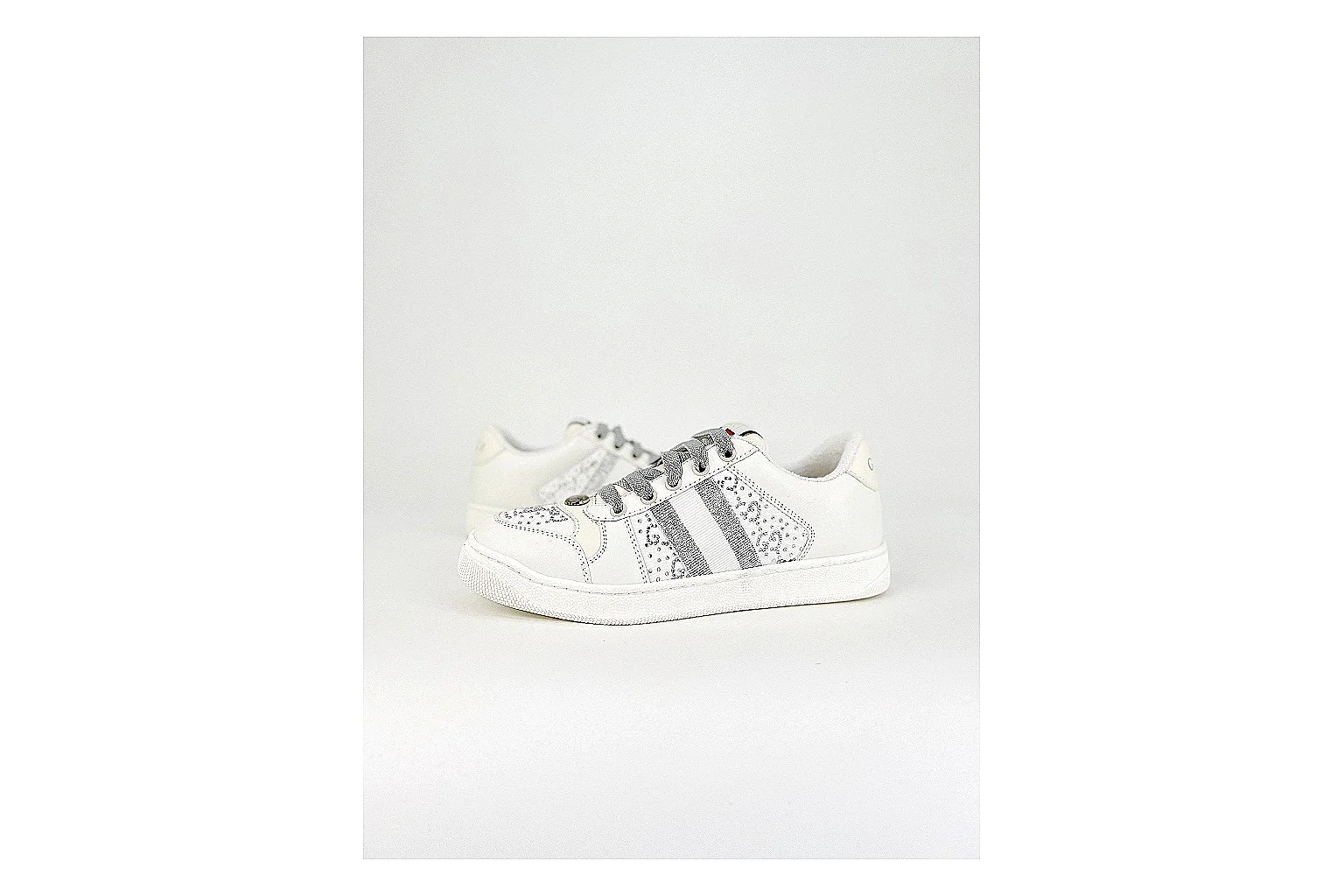 kakosheetbase.com Red Six Angle Footwear Low Top spreadsheet record six-photo gallery thumbnail 6