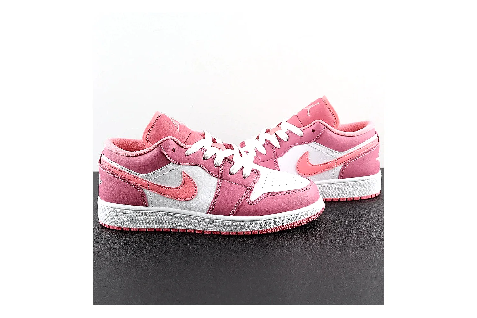 kakosheetbase.com Red Black Six Angle Footwear Low Top spreadsheet record six-photo gallery thumbnail 6