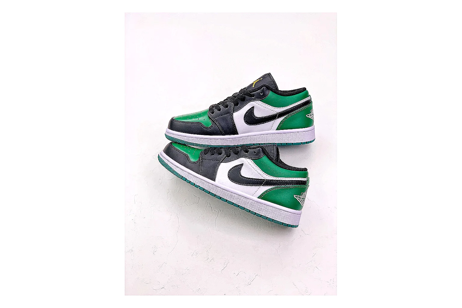 kakosheetbase.com Red Green Six Angle Footwear Low Top spreadsheet record six-photo gallery thumbnail 3