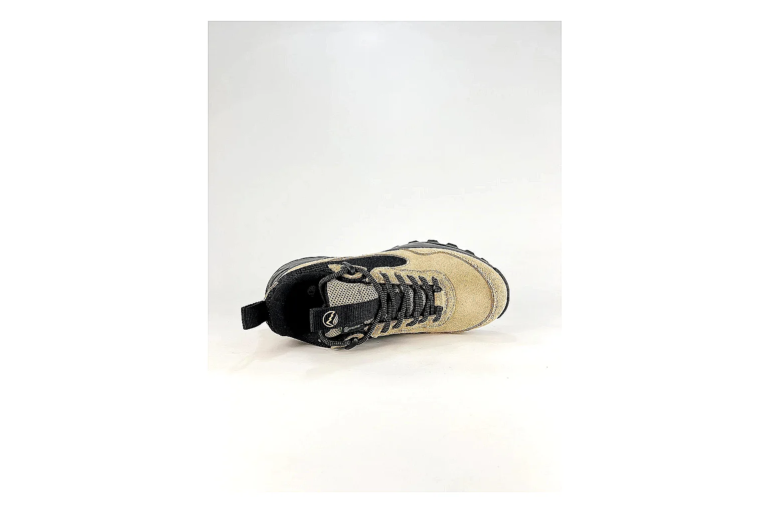 Timberland Motion Access Beige Black Sneakers spreadsheet record image with beige black outdoor sneakers with mesh-leather texture, side-profile shape, upper panel lines, and outsole detail thumbnail 2
