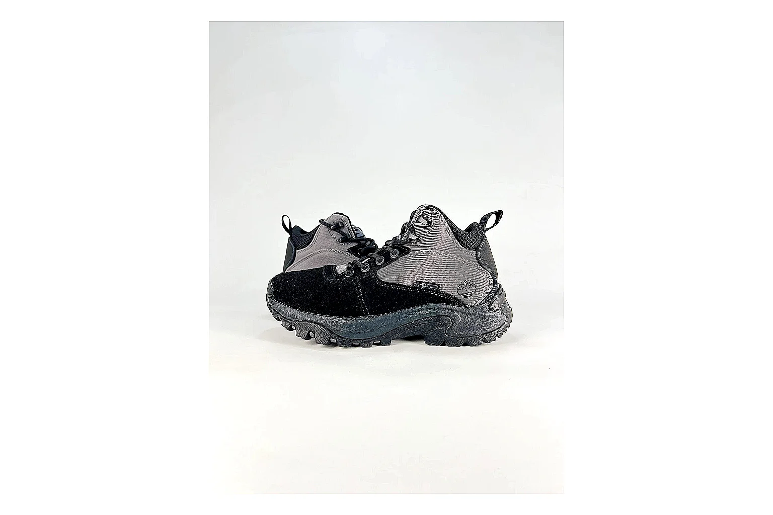 Timberland Motion Access Black Gray Sneakers spreadsheet record image with black gray outdoor sneakers with mesh-leather texture, side-profile shape, upper panel lines, and outsole detail