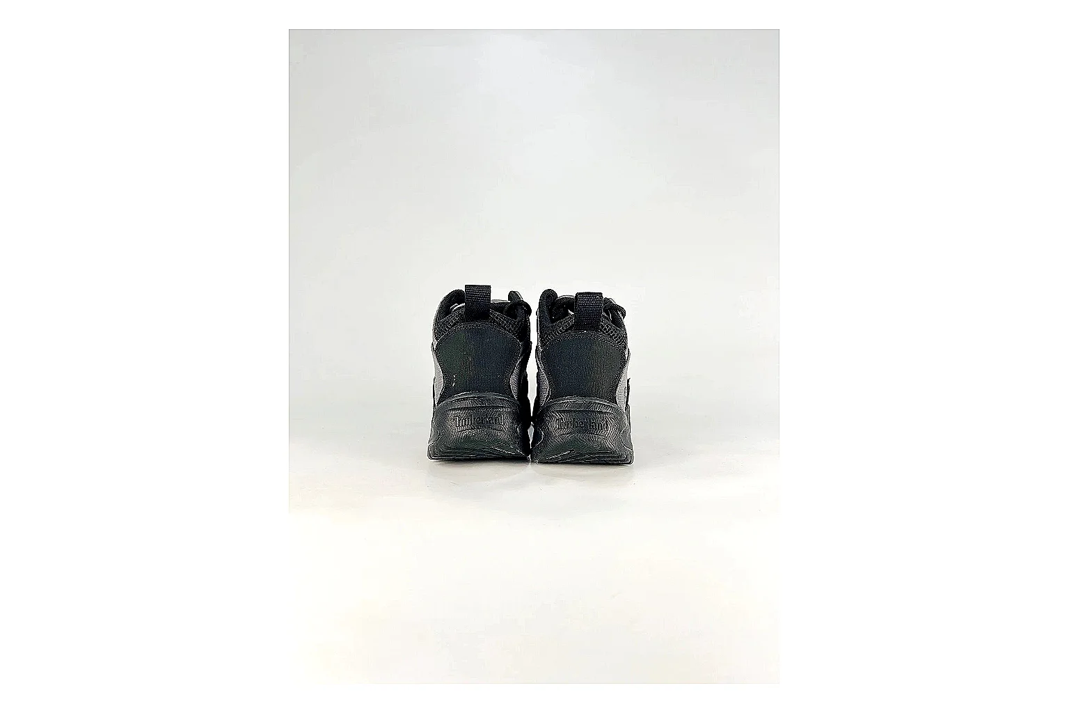Timberland Motion Access Black Gray Sneakers spreadsheet record image with black gray outdoor sneakers with mesh-leather texture, side-profile shape, upper panel lines, and outsole detail thumbnail 3