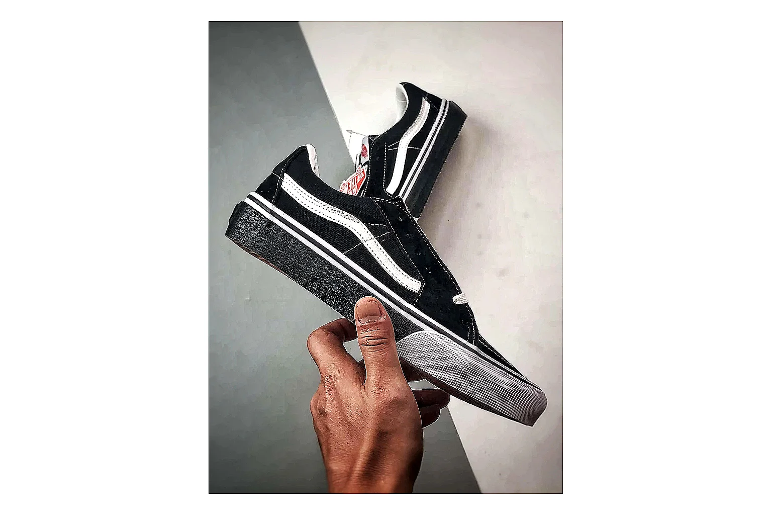 Vans Old Skool Black White spreadsheet record photo showing black canvas-suede low-top upper, white side stripe, padded collar, and classic vulcanized skate sole thumbnail 4